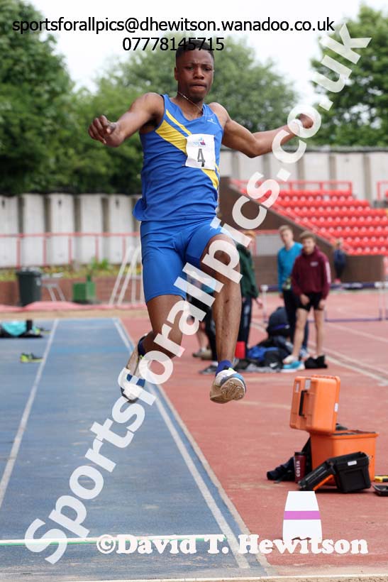 Mens under-20s, UK Under-20/17s Youth Development League, Gateshead Stadium. Photo: David T. Hewitson/Sports for All Pics